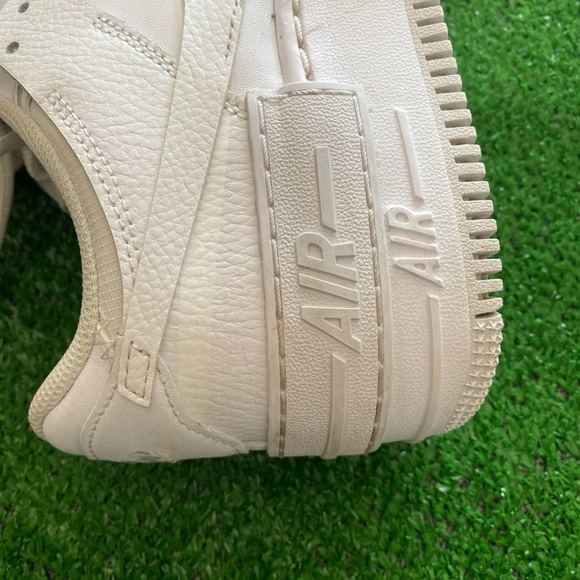 Nike Air Force 1 Shadow Triple White Sneakers Shoes CI0919-100 Size 7.5 X-13 - Picture 8 of 10